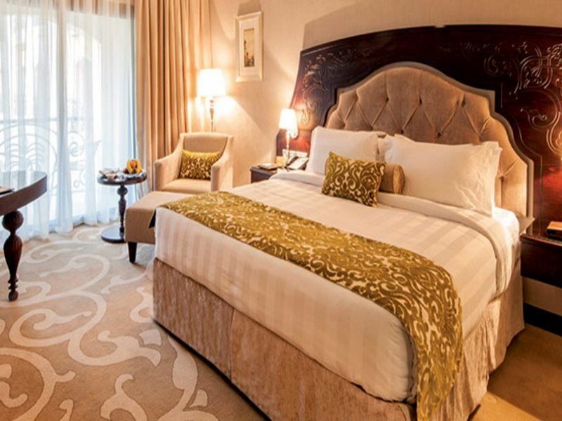 Crowne Plaza Al Waha By Ihg Hotel 4*